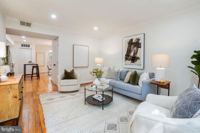 415 17TH ST SE, Washington, DC 20003