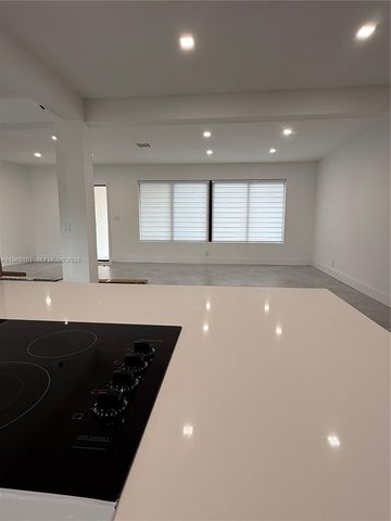 12615 N Miami Avenue, North Miami, FL 33168