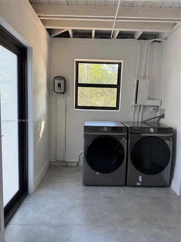 12615 N Miami Avenue, North Miami, FL 33168