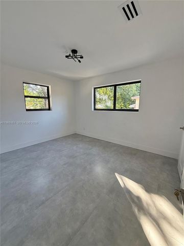 12615 N Miami Avenue, North Miami, FL 33168