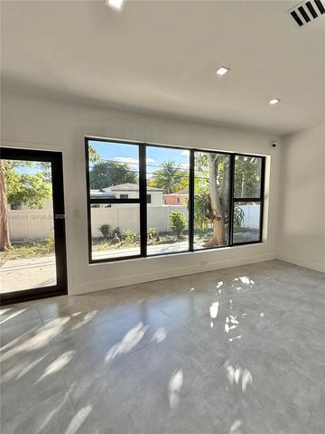 12615 N Miami Avenue, North Miami, FL 33168