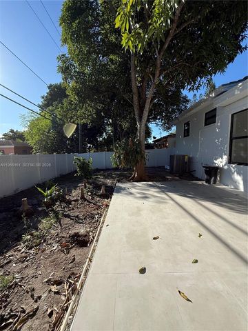 12615 N Miami Avenue, North Miami, FL 33168