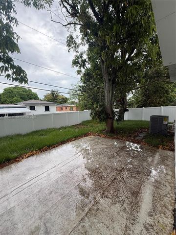 12615 N Miami Avenue, North Miami, FL 33168