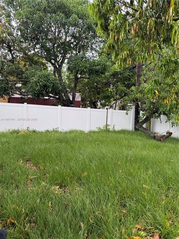 12615 N Miami Avenue, North Miami, FL 33168