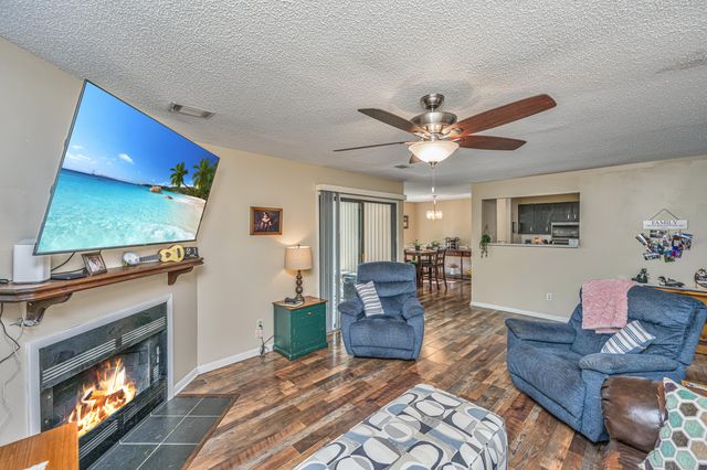 501 Greenmeadow Drive, Goose Creek, SC 29445