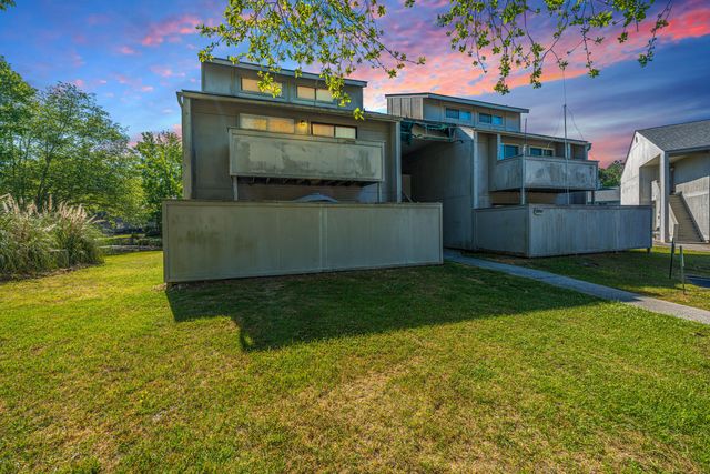 501 Greenmeadow Drive, Goose Creek, SC 29445