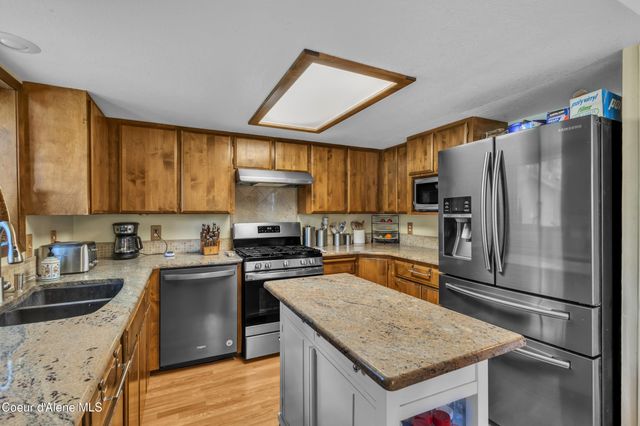 5792 N Parkwood CIR, Coeur D'alene, ID 83815