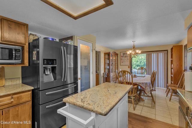 5792 N Parkwood CIR, Coeur D'alene, ID 83815