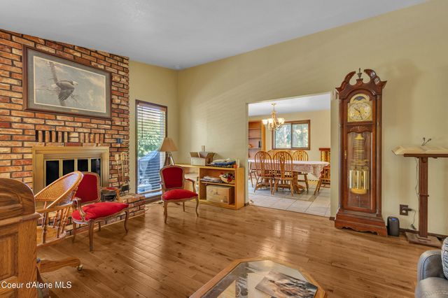 5792 N Parkwood CIR, Coeur D'alene, ID 83815