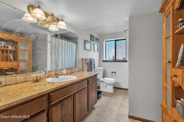 5792 N Parkwood CIR, Coeur D'alene, ID 83815