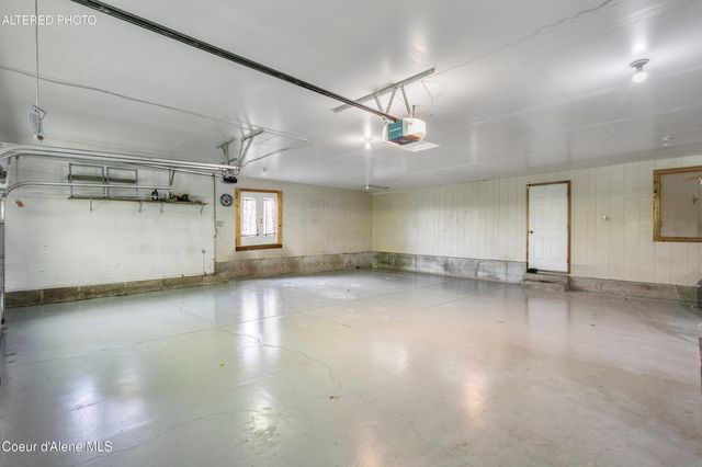 5792 N Parkwood CIR, Coeur D'alene, ID 83815