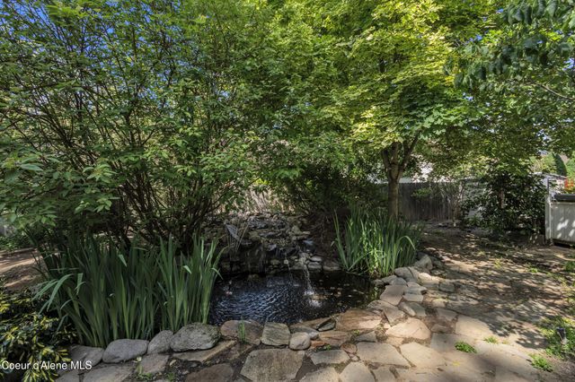 5792 N Parkwood CIR, Coeur D'alene, ID 83815