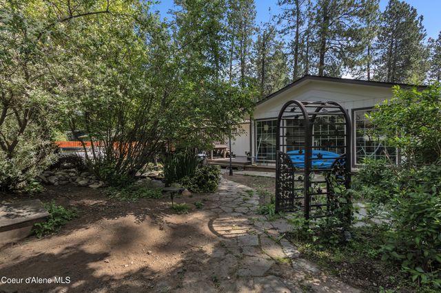 5792 N Parkwood CIR, Coeur D'alene, ID 83815