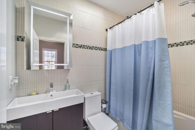 1208 MADISON ST NW, Washington, DC 20011