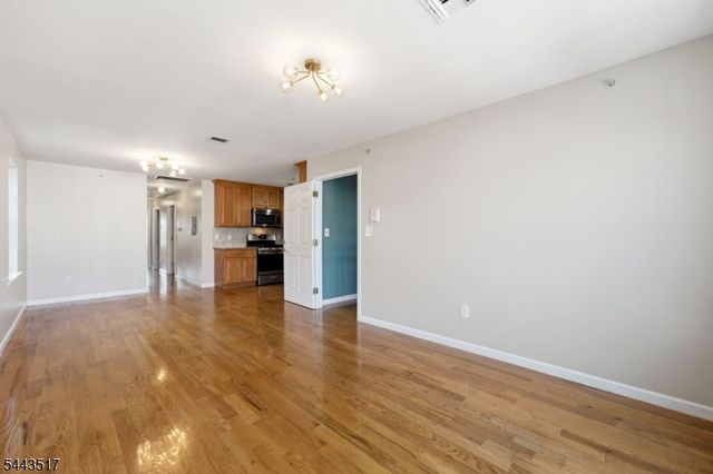 426 Marshall St, Elizabeth City, NJ 07206