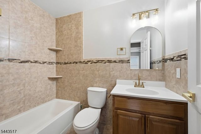 426 Marshall St, Elizabeth City, NJ 07206