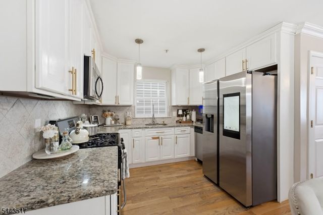 426 Marshall St, Elizabeth City, NJ 07206
