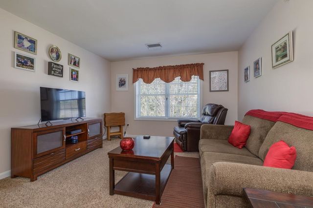 65 Fordway Ext Unit 1305, Derry, NH 03038