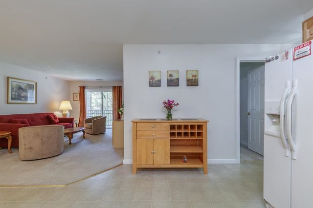 65 Fordway Ext Unit 1305, Derry, NH 03038