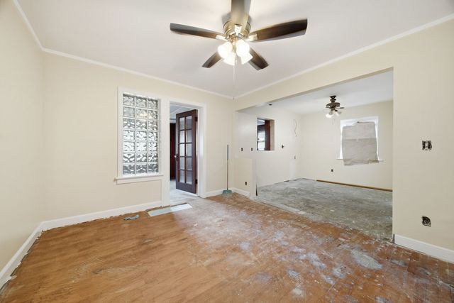 10605 S Normal Avenue, Chicago, IL 60628