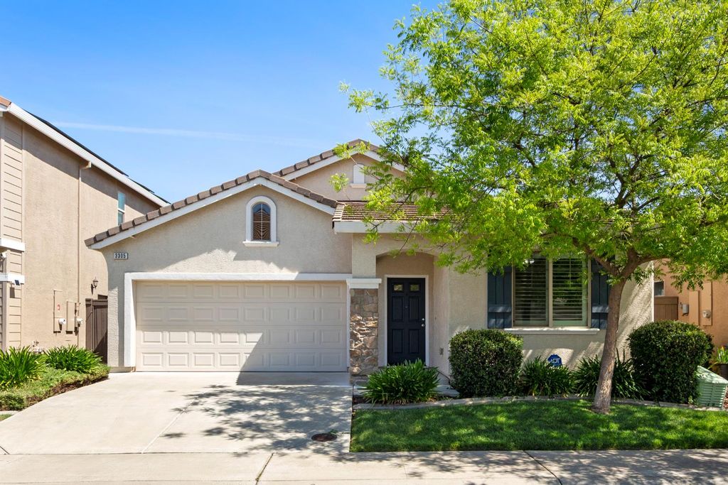 3305 Moscato St, Roseville, CA 95747