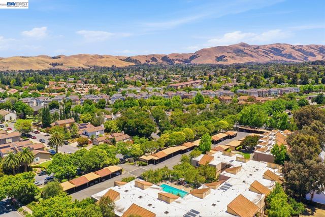 3300 Wolcott Cmn 113, Fremont, CA 94538