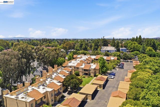 3300 Wolcott Cmn 113, Fremont, CA 94538