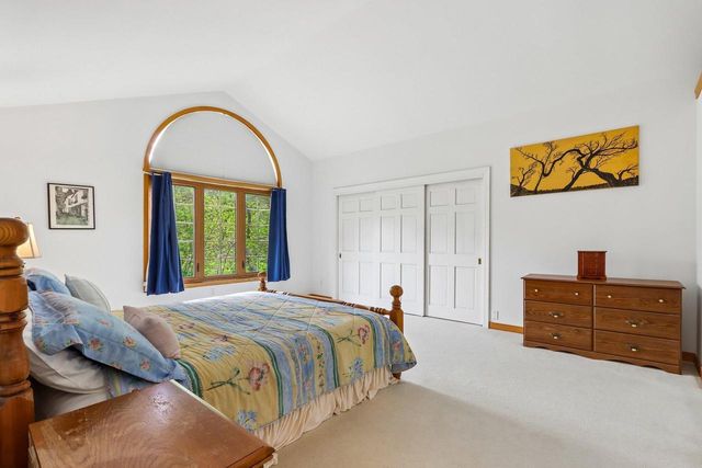 2385 Buckingham PLACE, Brookfield, WI 53045