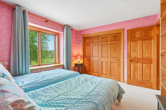 2385 Buckingham PLACE, Brookfield, WI 53045