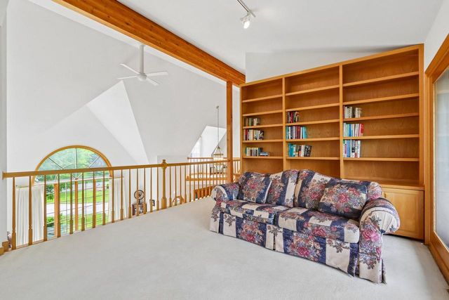 2385 Buckingham PLACE, Brookfield, WI 53045
