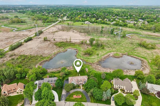 2385 Buckingham PLACE, Brookfield, WI 53045
