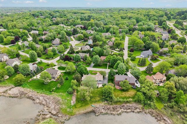 2385 Buckingham PLACE, Brookfield, WI 53045