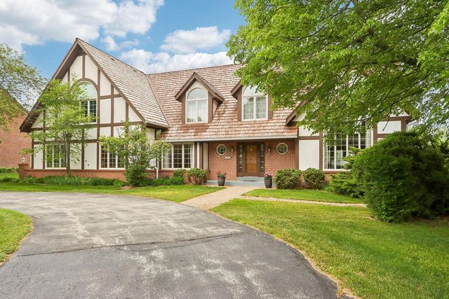 2385 Buckingham PLACE, Brookfield, WI 53045