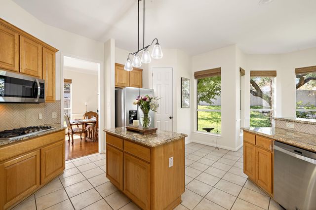 1914 Mulligan DR, Round Rock, TX 78664