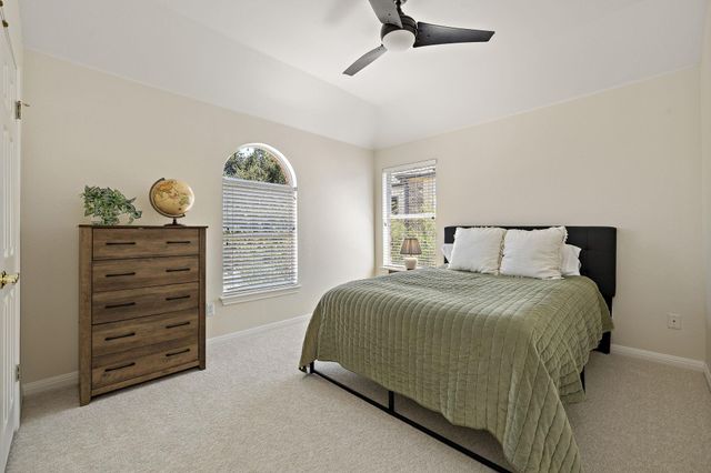 1914 Mulligan DR, Round Rock, TX 78664