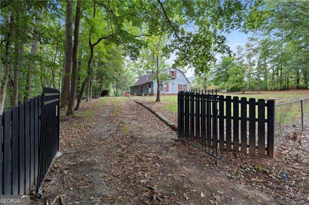 5555 Elliott Road, Powder Springs, GA 30127