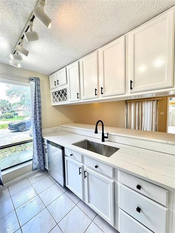 4240 NW 114th Terrace 40, Coral Springs, FL 33065