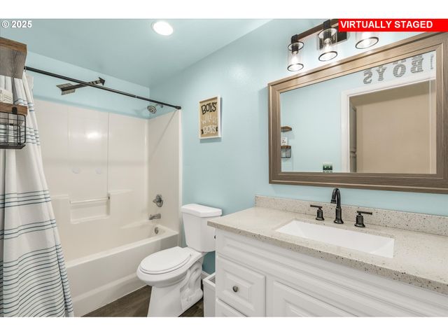 435 Sw FOREST Rd, Estacada, OR 97023