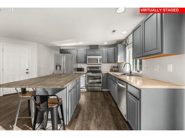 435 Sw FOREST Rd, Estacada, OR 97023