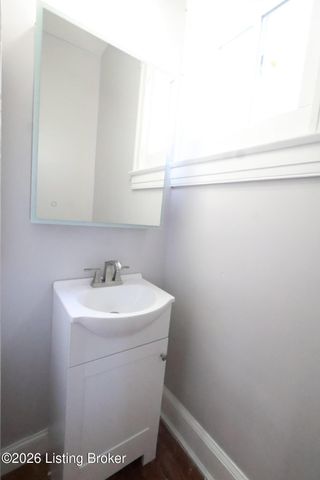 125 Northwestern Pkwy, Louisville, KY 40212