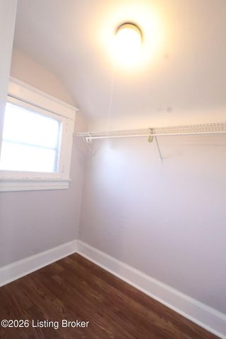 125 Northwestern Pkwy, Louisville, KY 40212