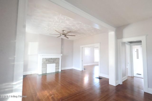 125 Northwestern Pkwy, Louisville, KY 40212