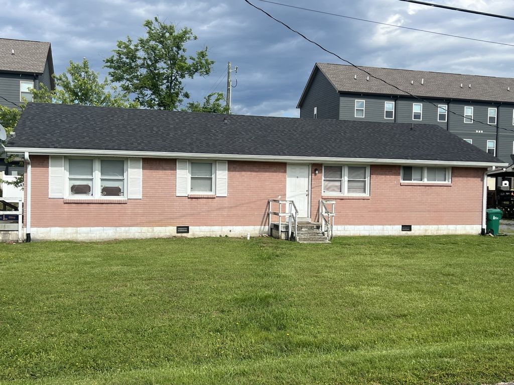 719 Kent Dr, Lebanon, TN 37087