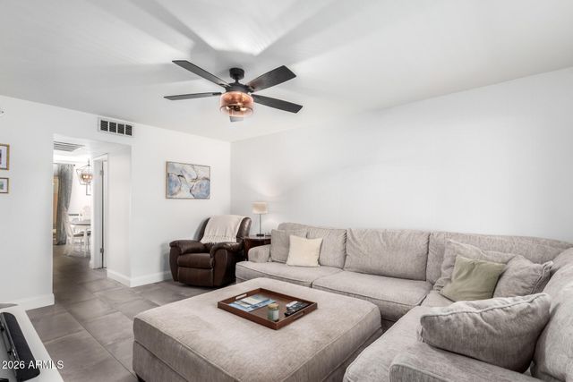 8241 N CENTRAL Avenue 18, Phoenix, AZ 85020