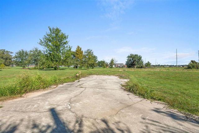 7142 Elliott Road, Lake Charles, LA 70605