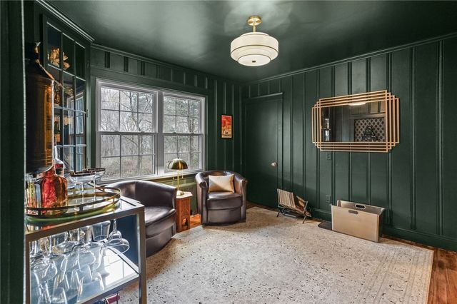 80 Lake Shore Drive, East Greenwich, RI 02818