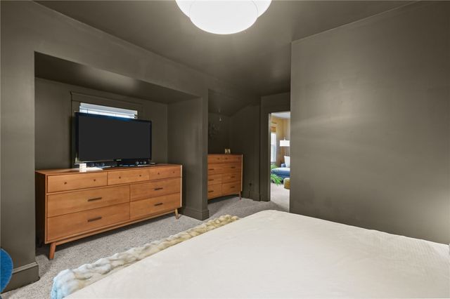 80 Lake Shore Drive, East Greenwich, RI 02818