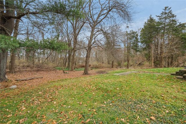 80 Lake Shore Drive, East Greenwich, RI 02818