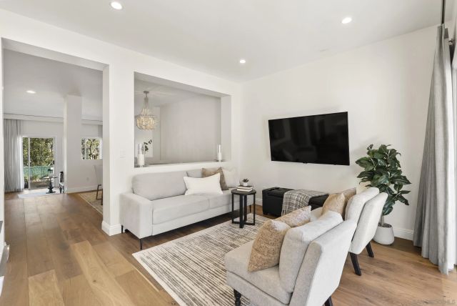 5143 Renaissance Ave B, San Diego, CA 92122