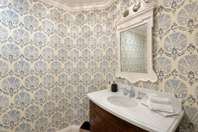 5143 Renaissance Ave B, San Diego, CA 92122